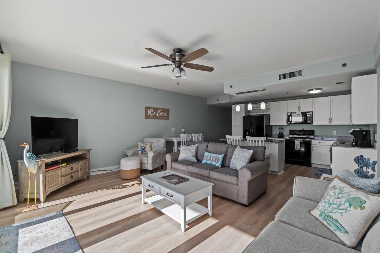 Living Right At Laketown Wharf #1016 By Nautical Properties Panama City Beach Dış mekan fotoğraf