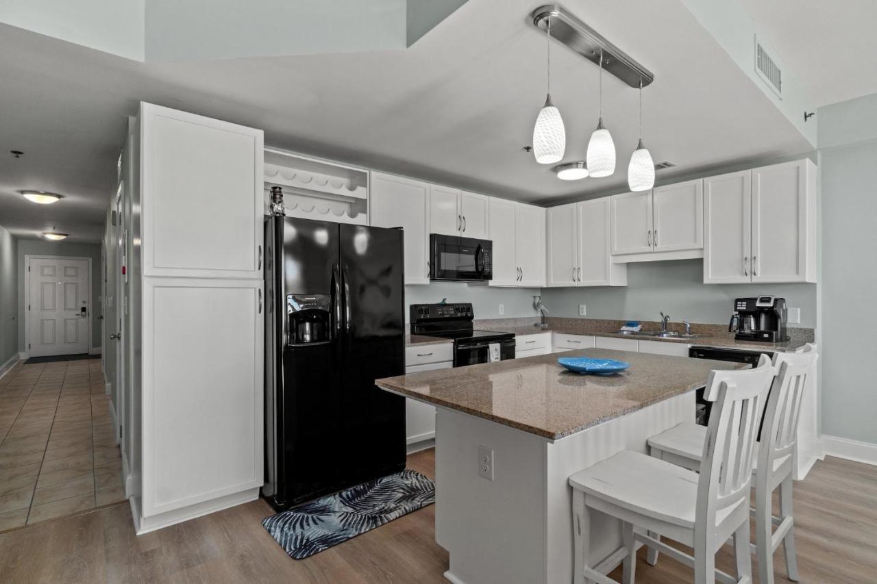 Living Right At Laketown Wharf #1016 By Nautical Properties Panama City Beach Dış mekan fotoğraf