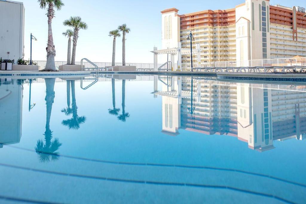 Living Right At Laketown Wharf #1016 By Nautical Properties Panama City Beach Dış mekan fotoğraf